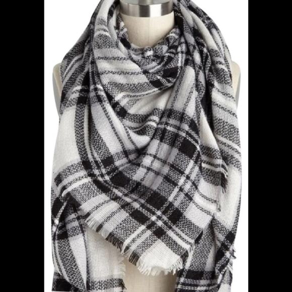 ModCloth Scarf Plaid Blanket Black & White large long - Picture 1 of 7